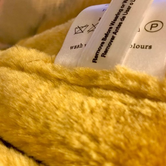 AKIRA NWT COCO Fur and Suede Winter Coat Size S - Picture 9 of 9